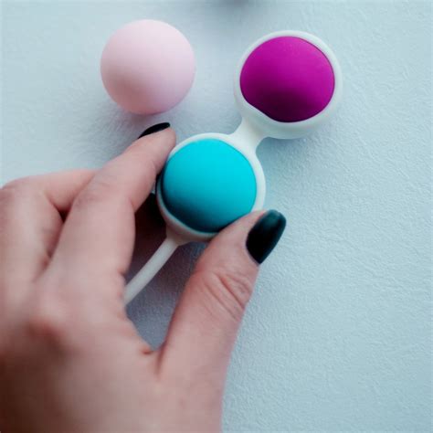 How to Use Kegel (Ben Wa) Balls Like a Pro